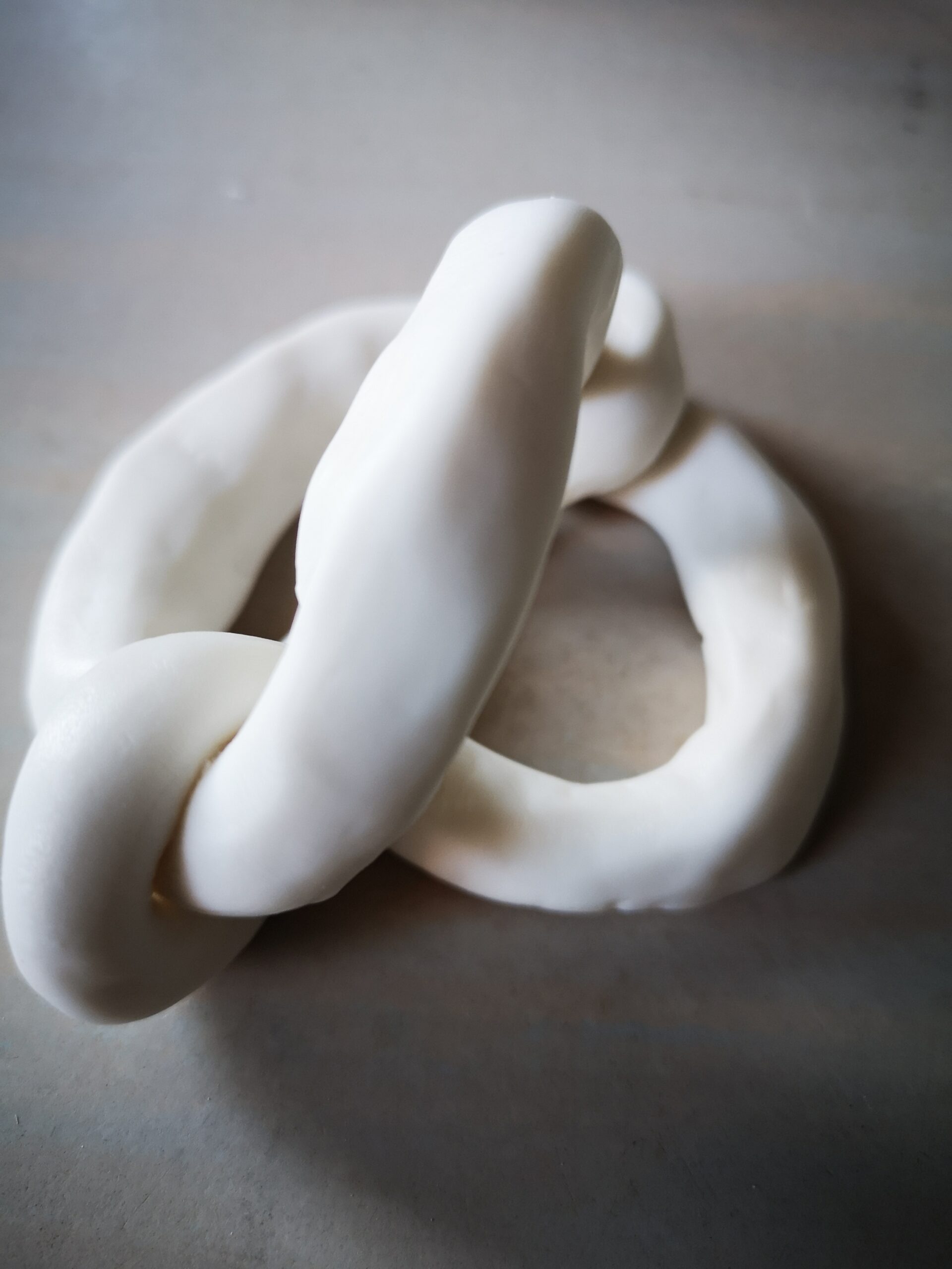 To Entangle, Porcelain Clay